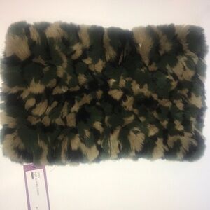 Glamourpuss NYC Original Funnel Scarf Camo Stretch Plush NWT